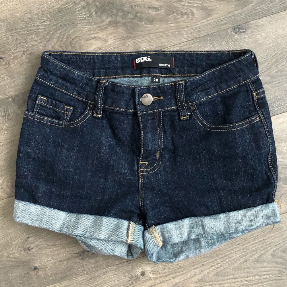 BDG UO Shortie cuffed Denim Jean shorts